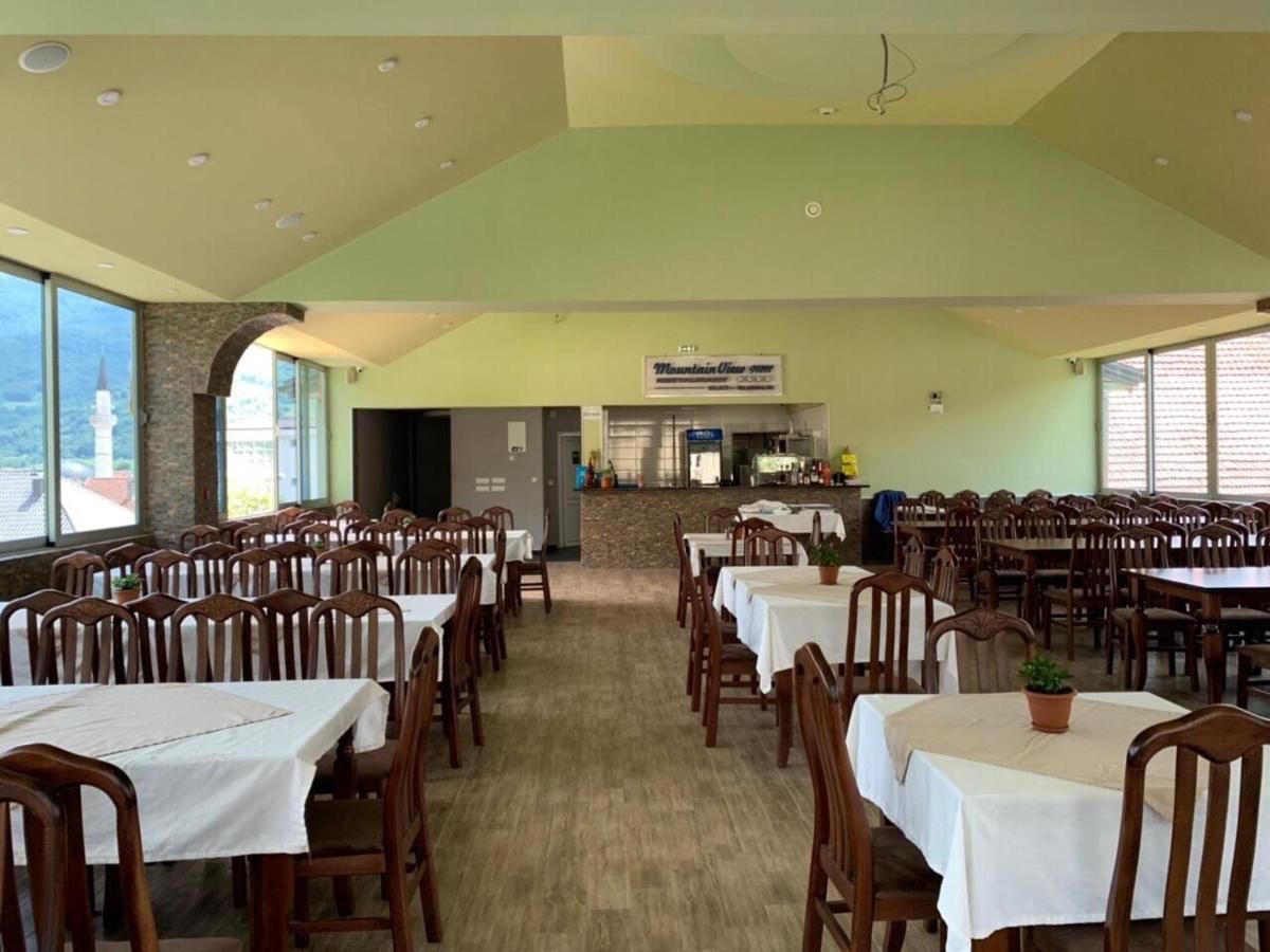 Отель Hotel Mountain View Inn Gusinje-15