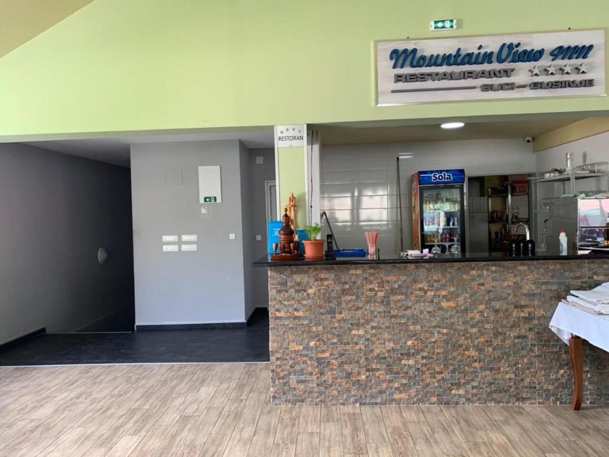 Отель Hotel Mountain View Inn Gusinje