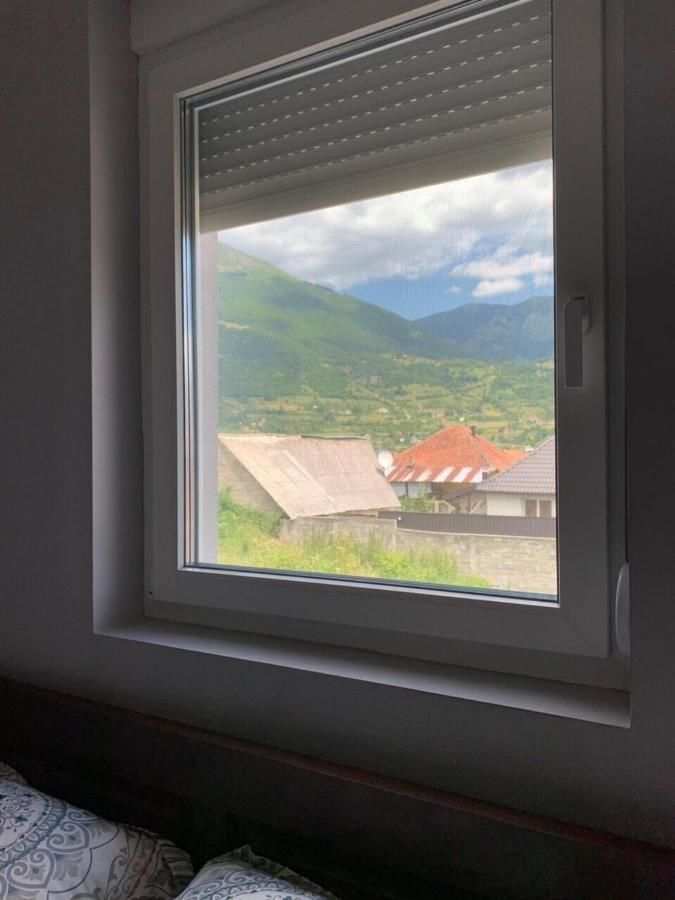 Отель Hotel Mountain View Inn Gusinje-28