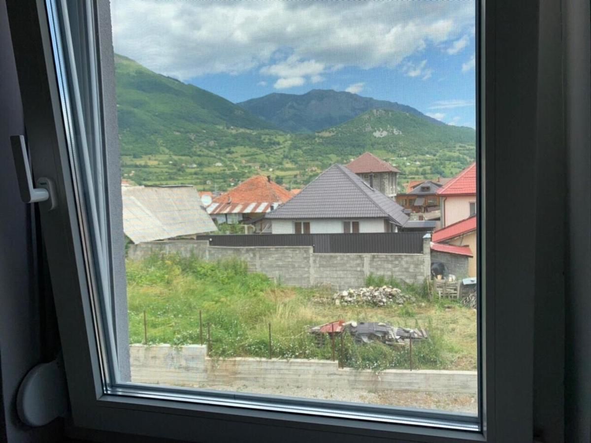 Отель Hotel Mountain View Inn Gusinje-29