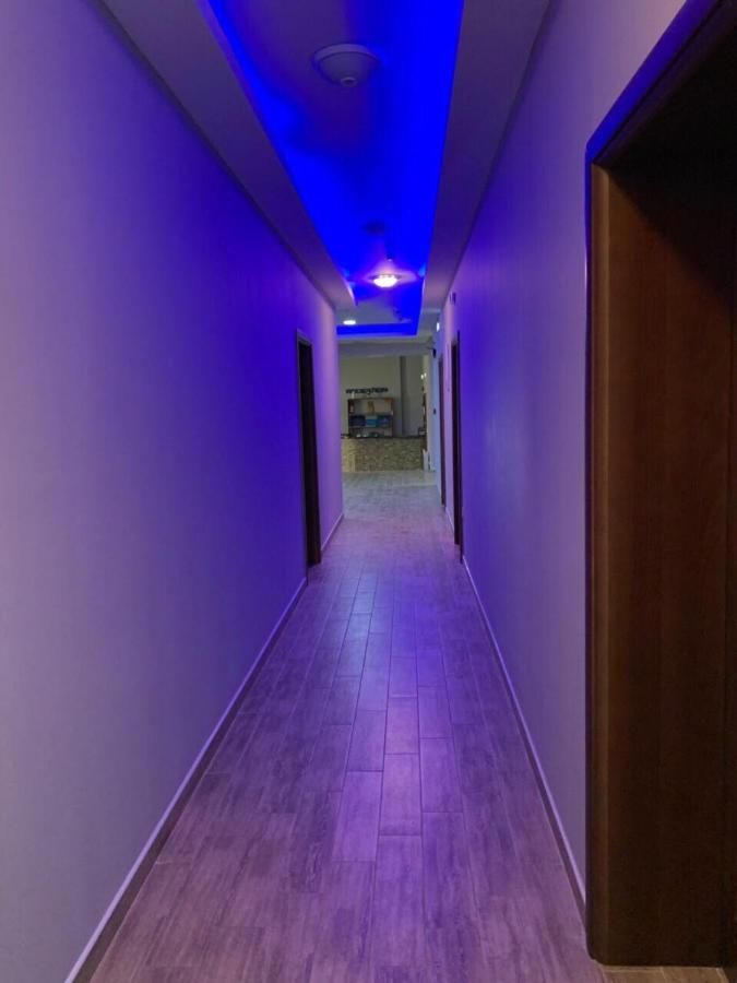 Отель Hotel Mountain View Inn Gusinje-36