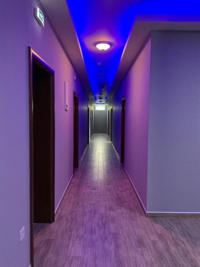 Отель Hotel Mountain View Inn Gusinje-44