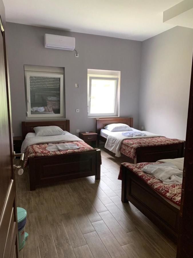 Отель Hotel Mountain View Inn Gusinje-48