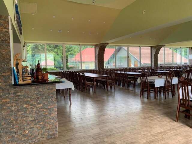 Отель Hotel Mountain View Inn Gusinje-19